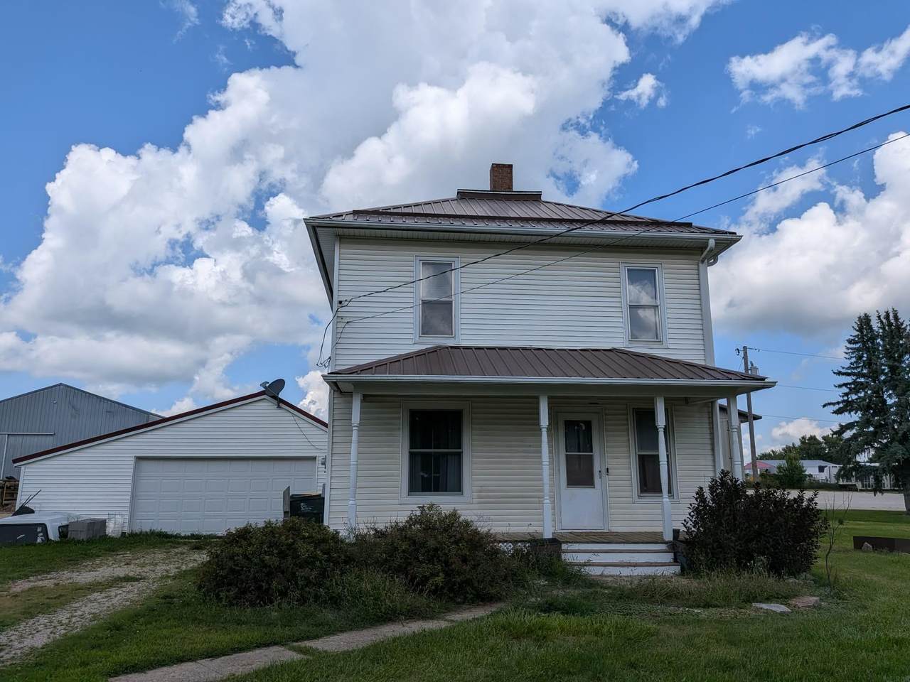 445 8th Avenue - Photo 1