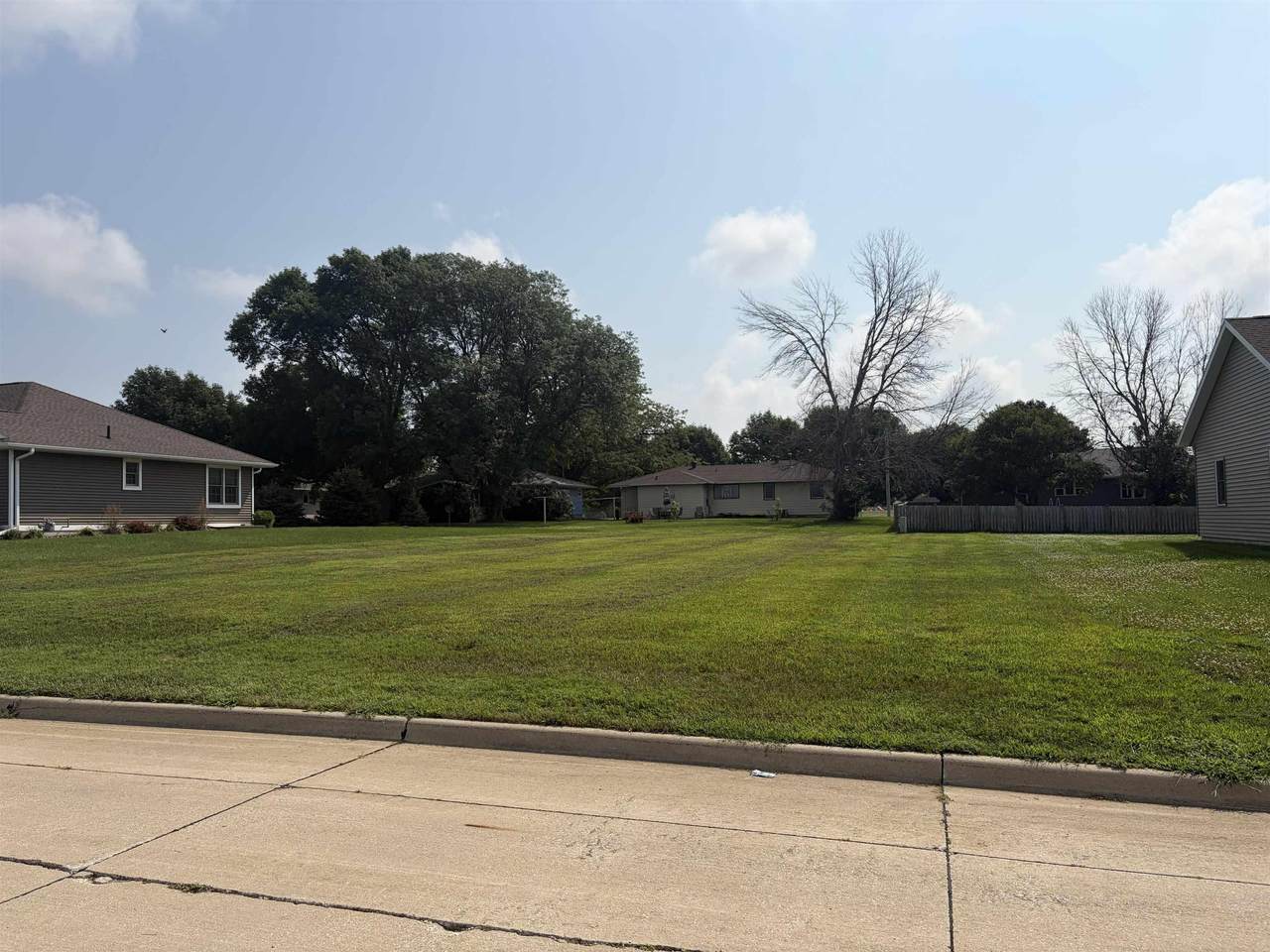 606 Van Buren Street - Photo 1