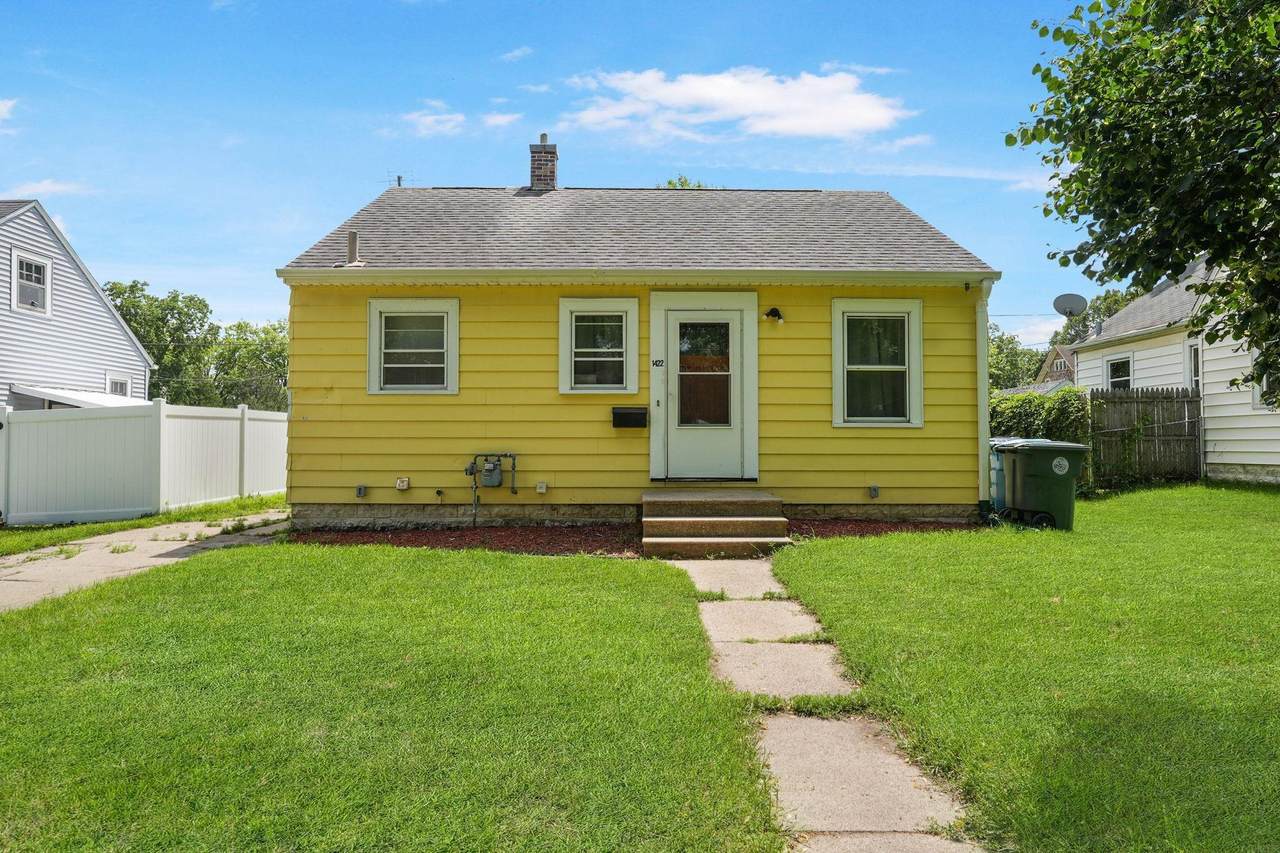 1422 Vine Street - Photo 1