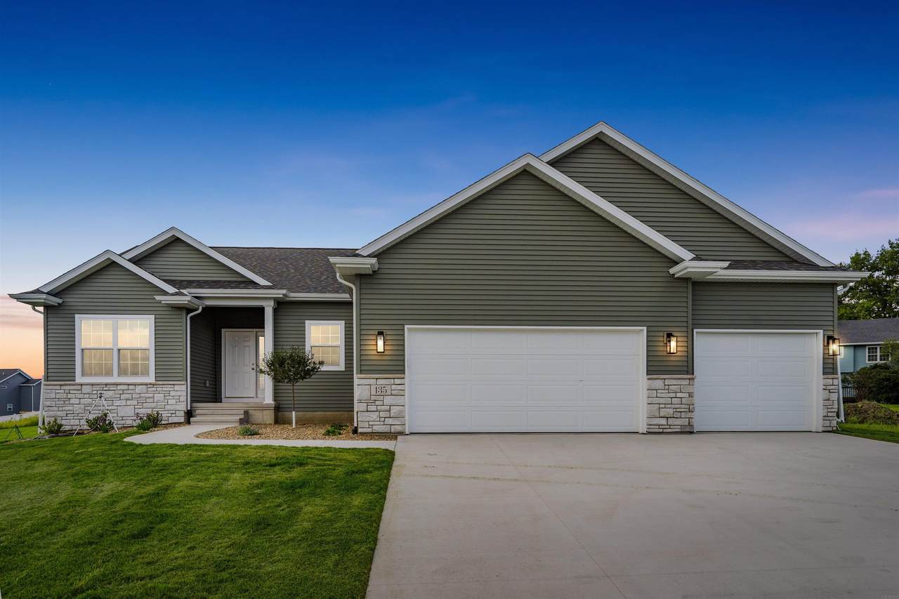 135 Sunbird Court - Photo 1