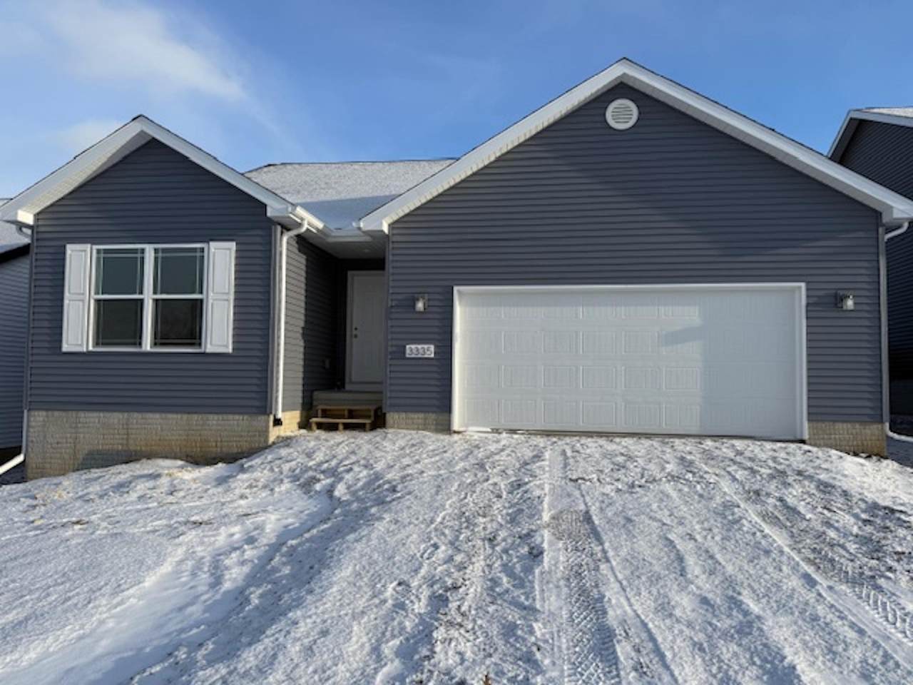 3335 Lincolnshire Road - Photo 1