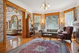 309 Upper Broadway Street - Photo 9