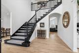 77 Roosevelt Drive - Photo 2