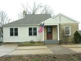 1888 Gilbert Street - Photo 5