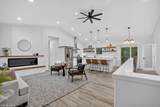 840 Grand Blvd - Photo 2