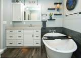 214 Grand Boulevard - Photo 11
