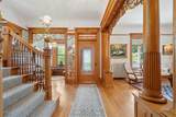 309 Upper Broadway Street - Photo 3