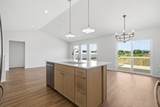 5752 Wall Street - Photo 13