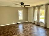 613 Wapsie Street - Photo 16
