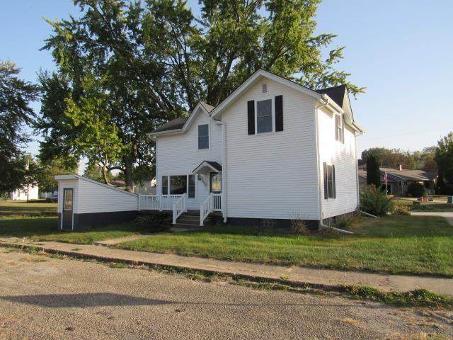 421 5th Street - Photo 1