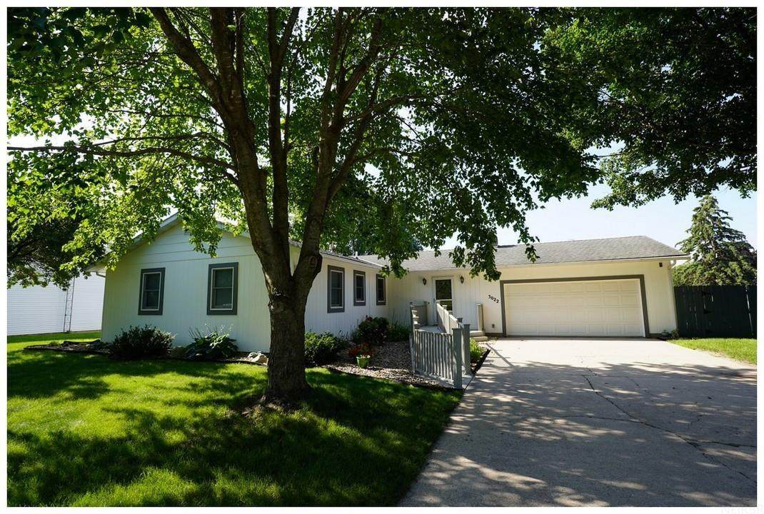 3022 Yorkshire Drive - Photo 1