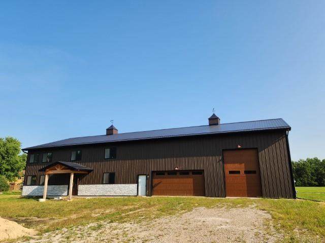 1368 12th Ne - Photo 1