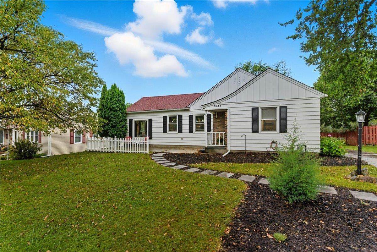 3024 4th Street - Photo 1