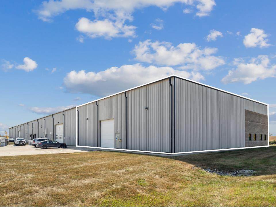 6813 Technology Parkway - Photo 1