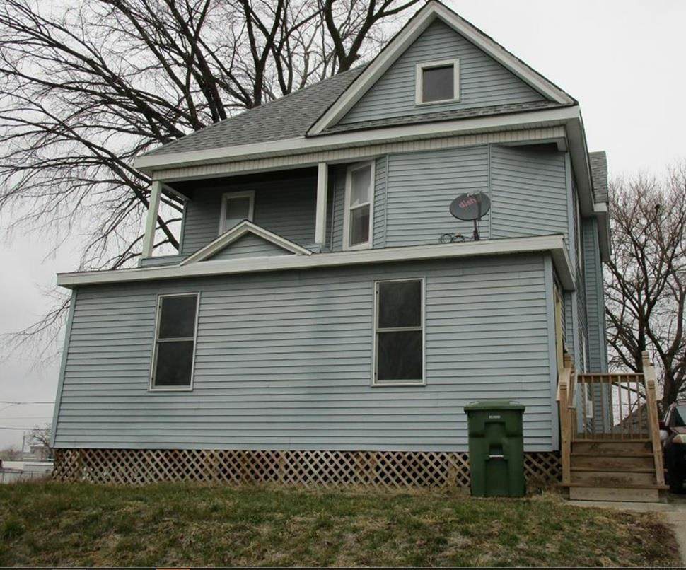 1129 South Street - Photo 1