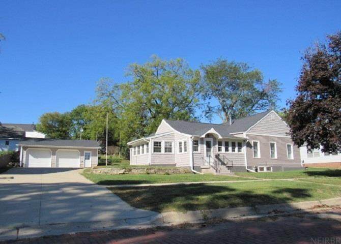 121 Walnut Street - Photo 1