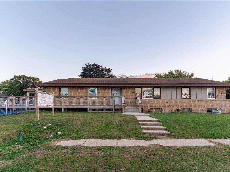 202 G Avenue - Photo 1