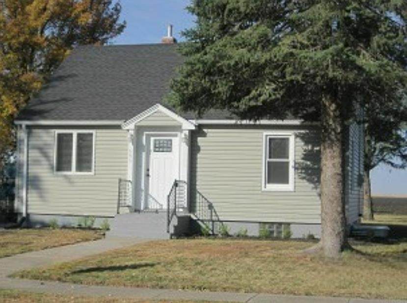 606 7th Street - Photo 1