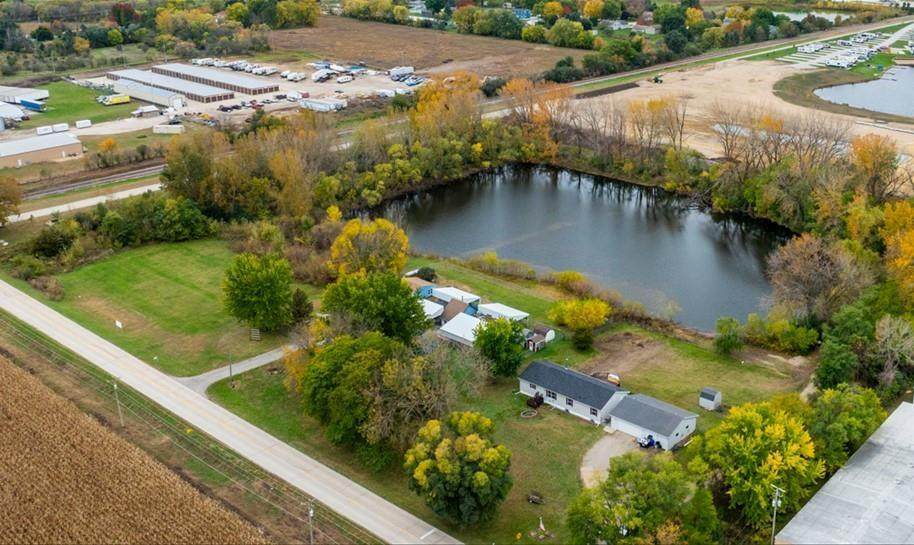 815 40th Street - Photo 1