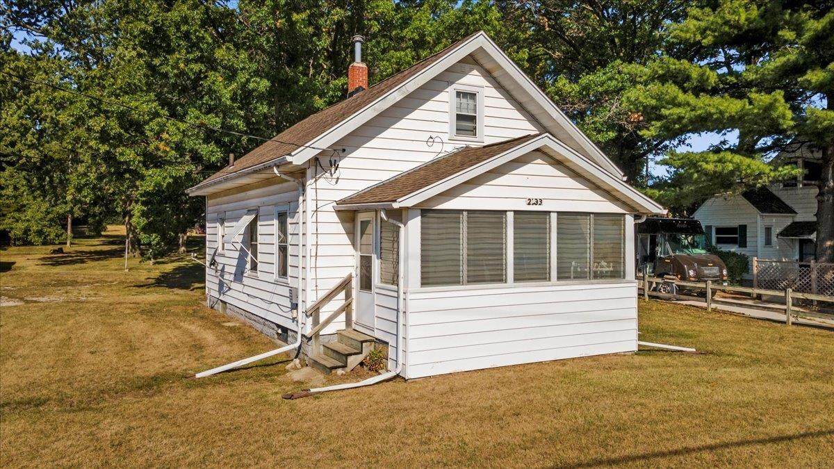 2133 Logan Avenue - Photo 1