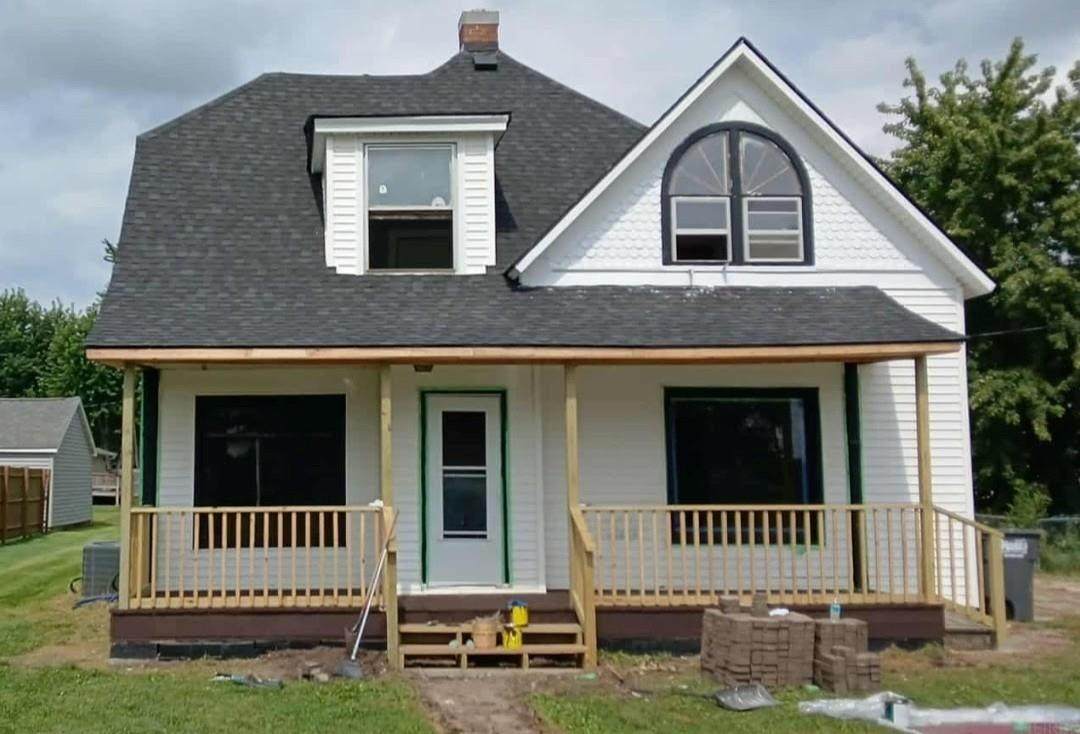 205 Perry Street - Photo 1