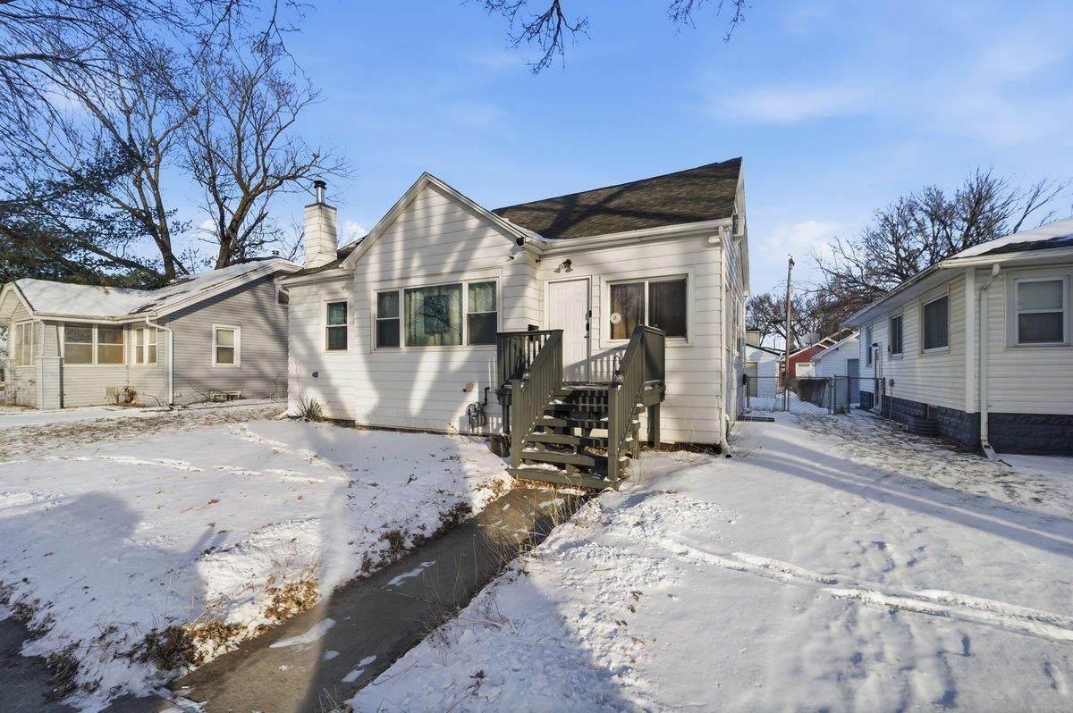 826 Home Park Blvd - Photo 1