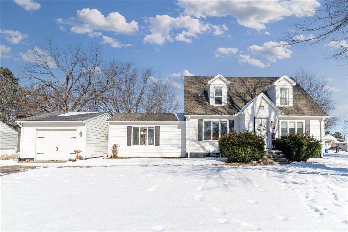 1300 2nd Avenue - Photo 1