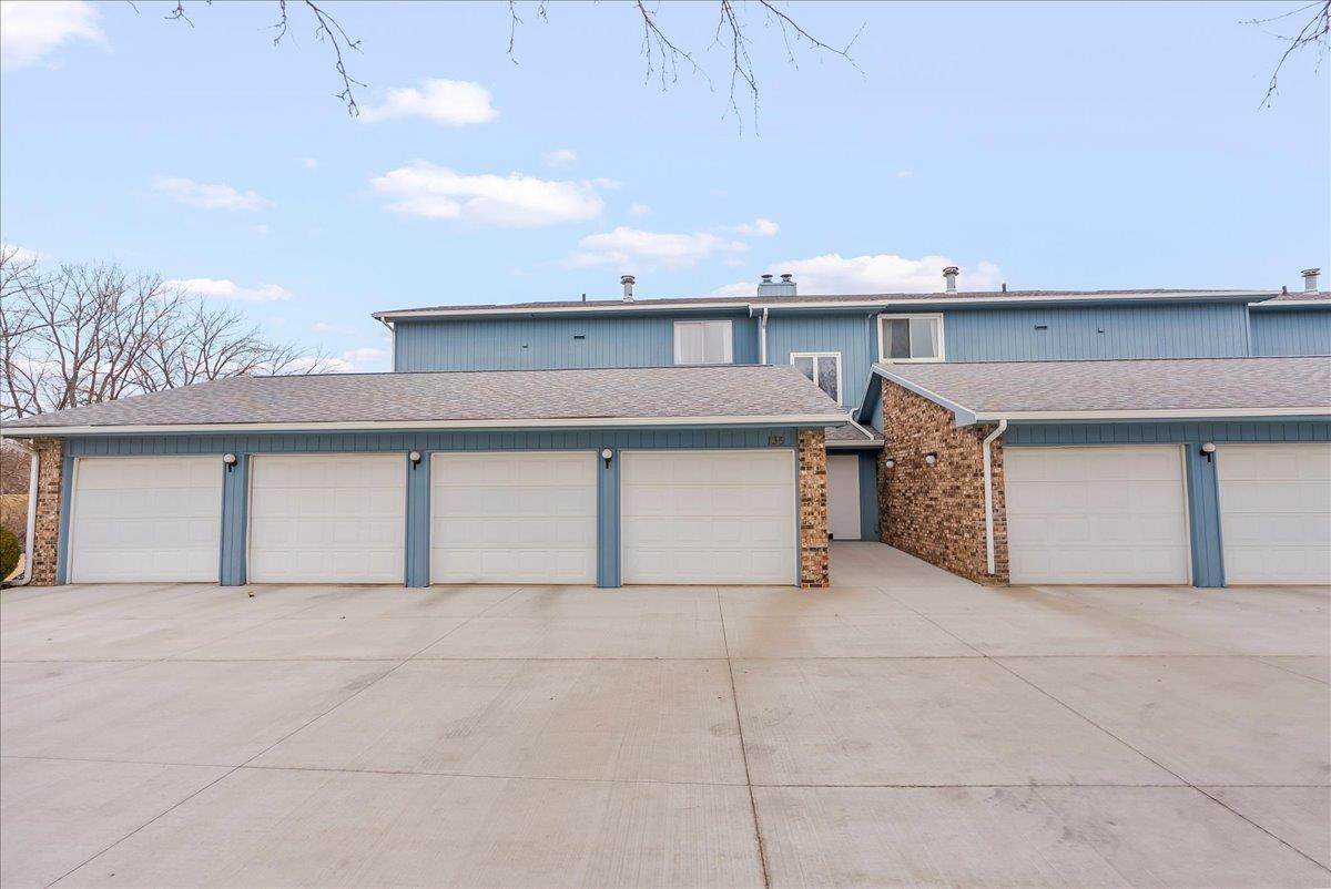 135 San Marnan Drive - Photo 1