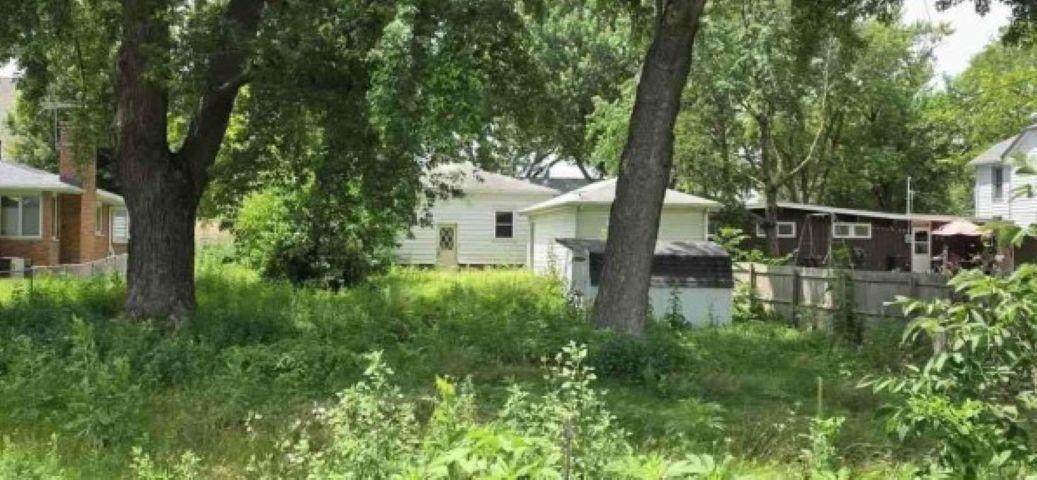 1216 Marshall Street - Photo 1