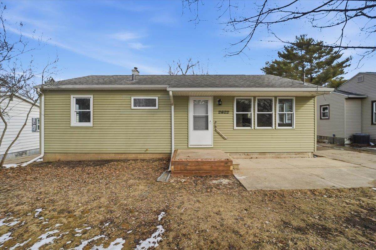 2622 Garden Avenue - Photo 1