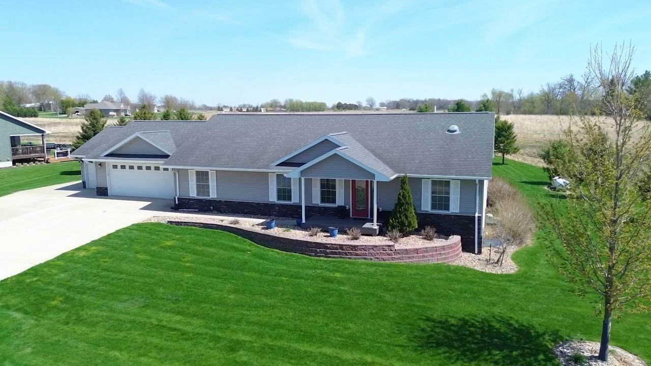 1210 Walnut Street - Photo 1
