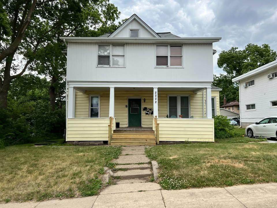 2222 Walnut Street - Photo 1