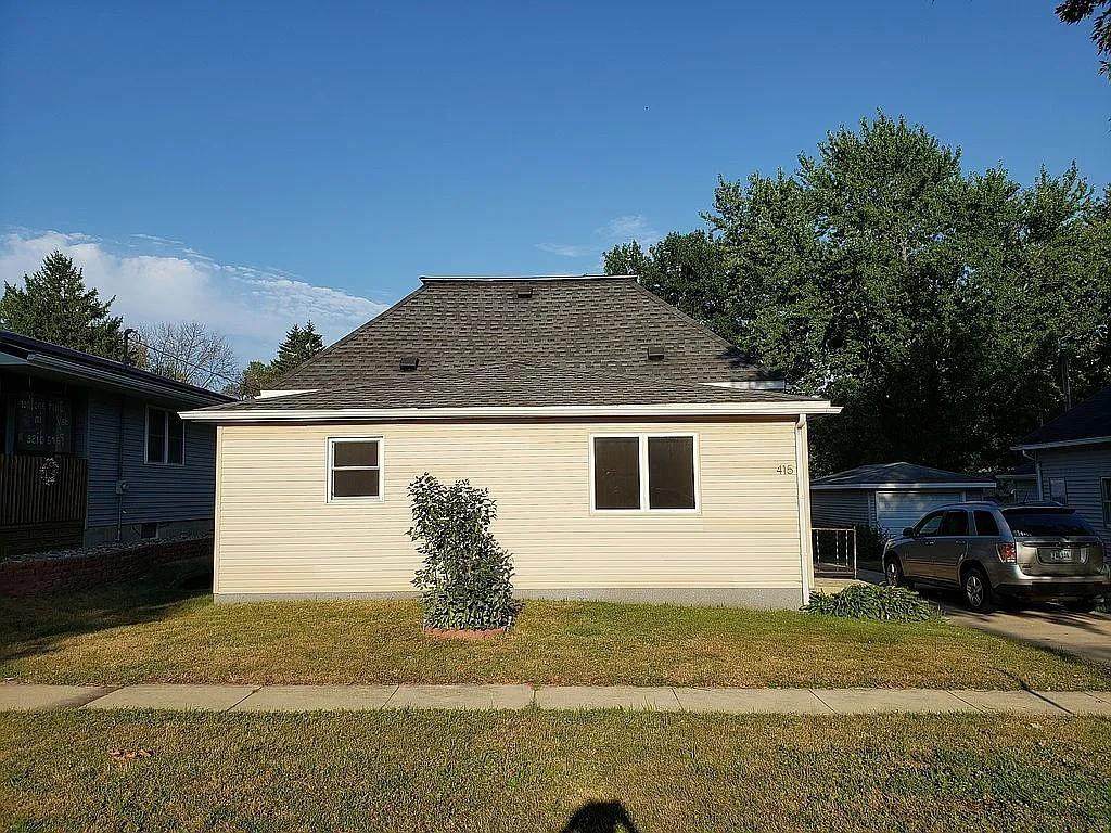 415 2nd Ave Ne - Photo 1