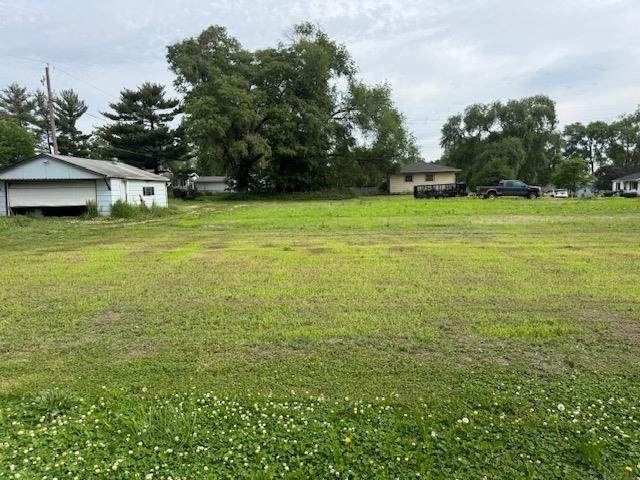  Plainview & Shirley Street - Photo 1