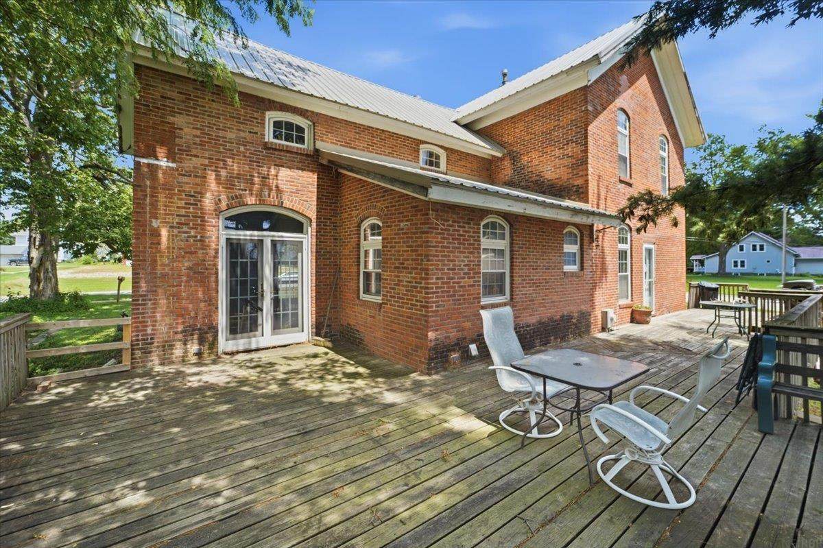 922 3rd Avenue - Photo 1