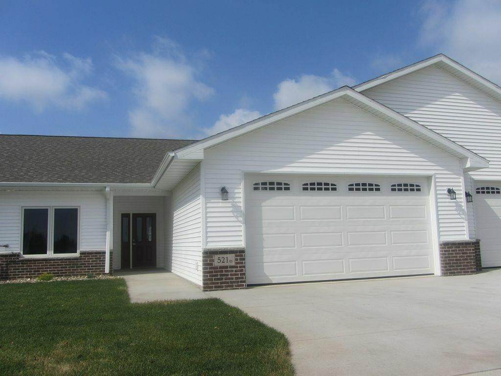 435 Autumn Lane - Photo 1