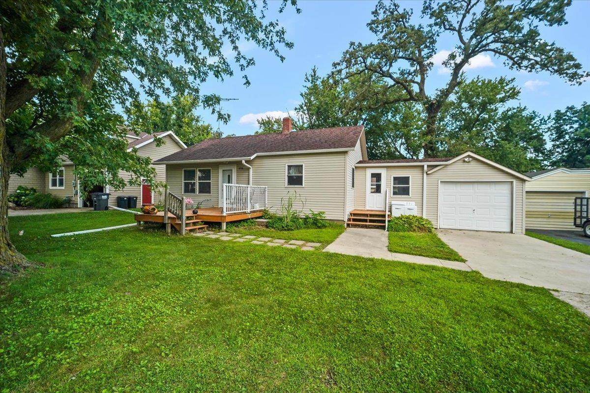 626 17th Avenue - Photo 1