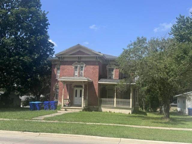 313 3rd Avenue - Photo 1
