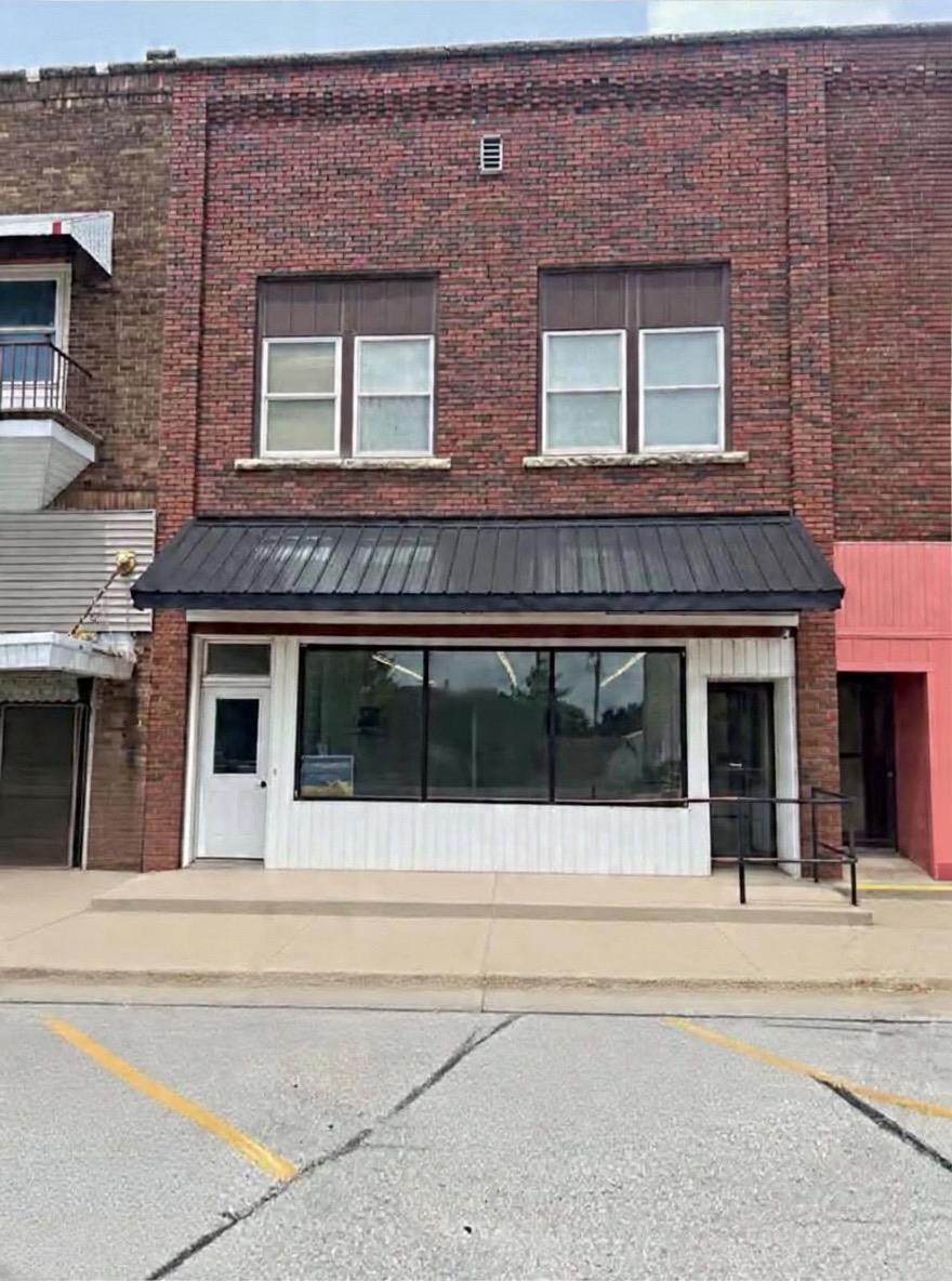118 Center Street - Photo 1