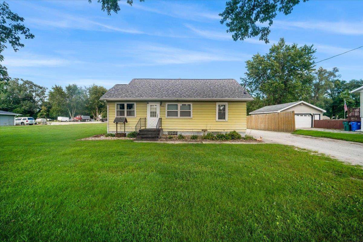 425 Grand Boulevard - Photo 1