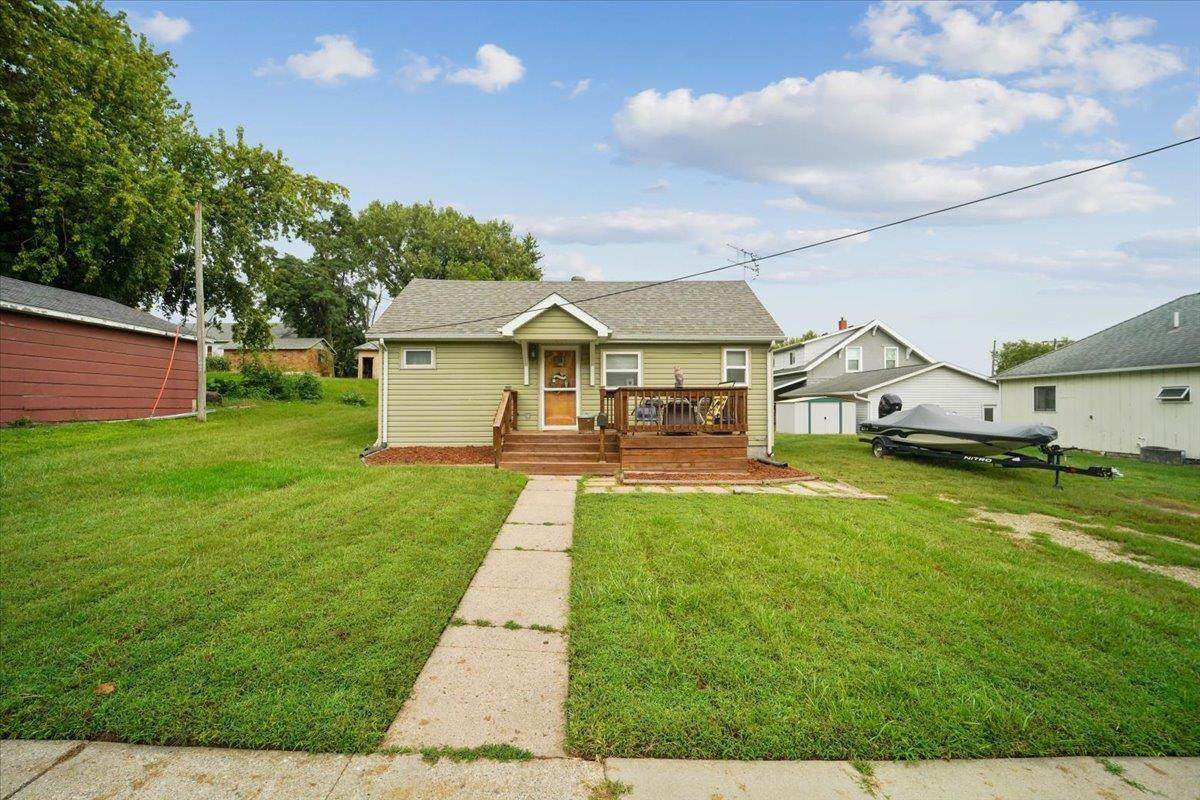 1010 15Th Avenue - Photo 1