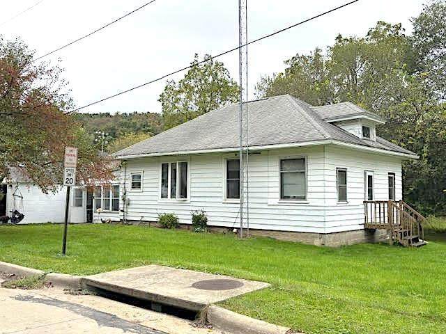 912 3rd Street - Photo 1
