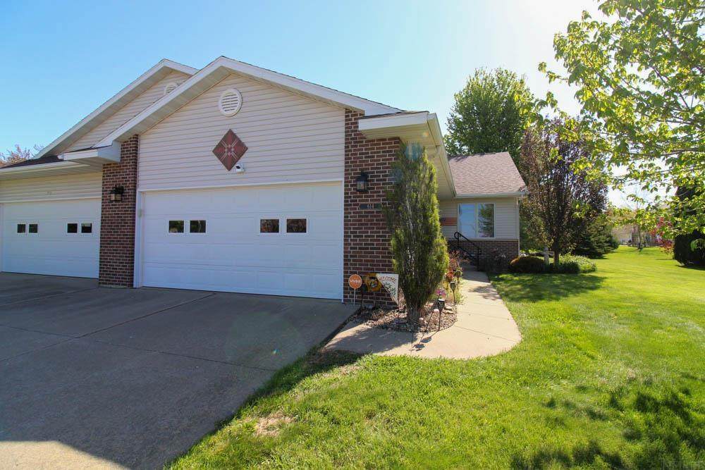614 West Street - Photo 1