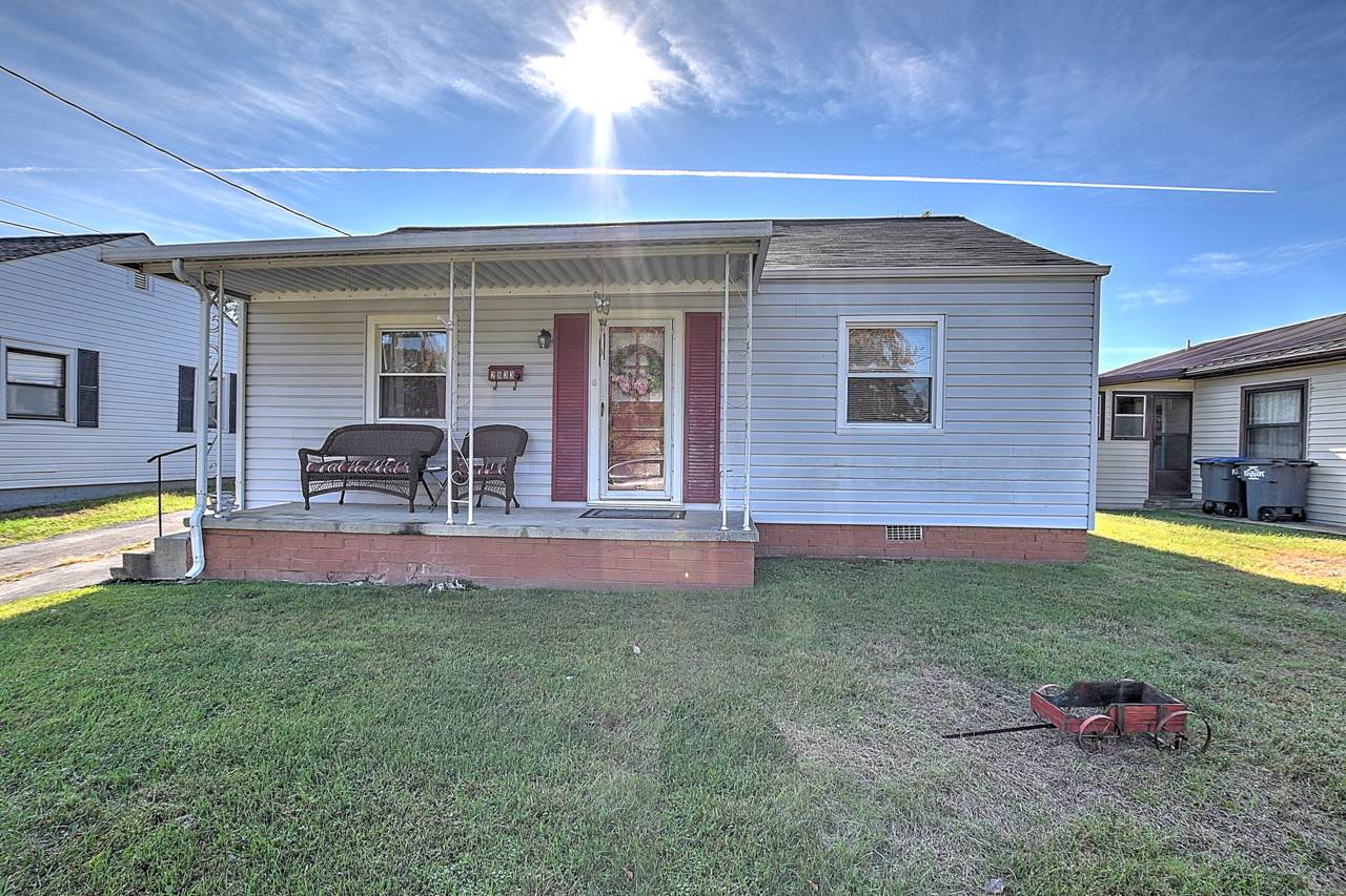2833 Ashley Street - Photo 1