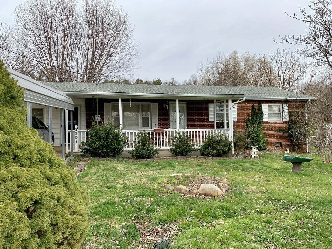1101 Fremont Drive - Photo 1