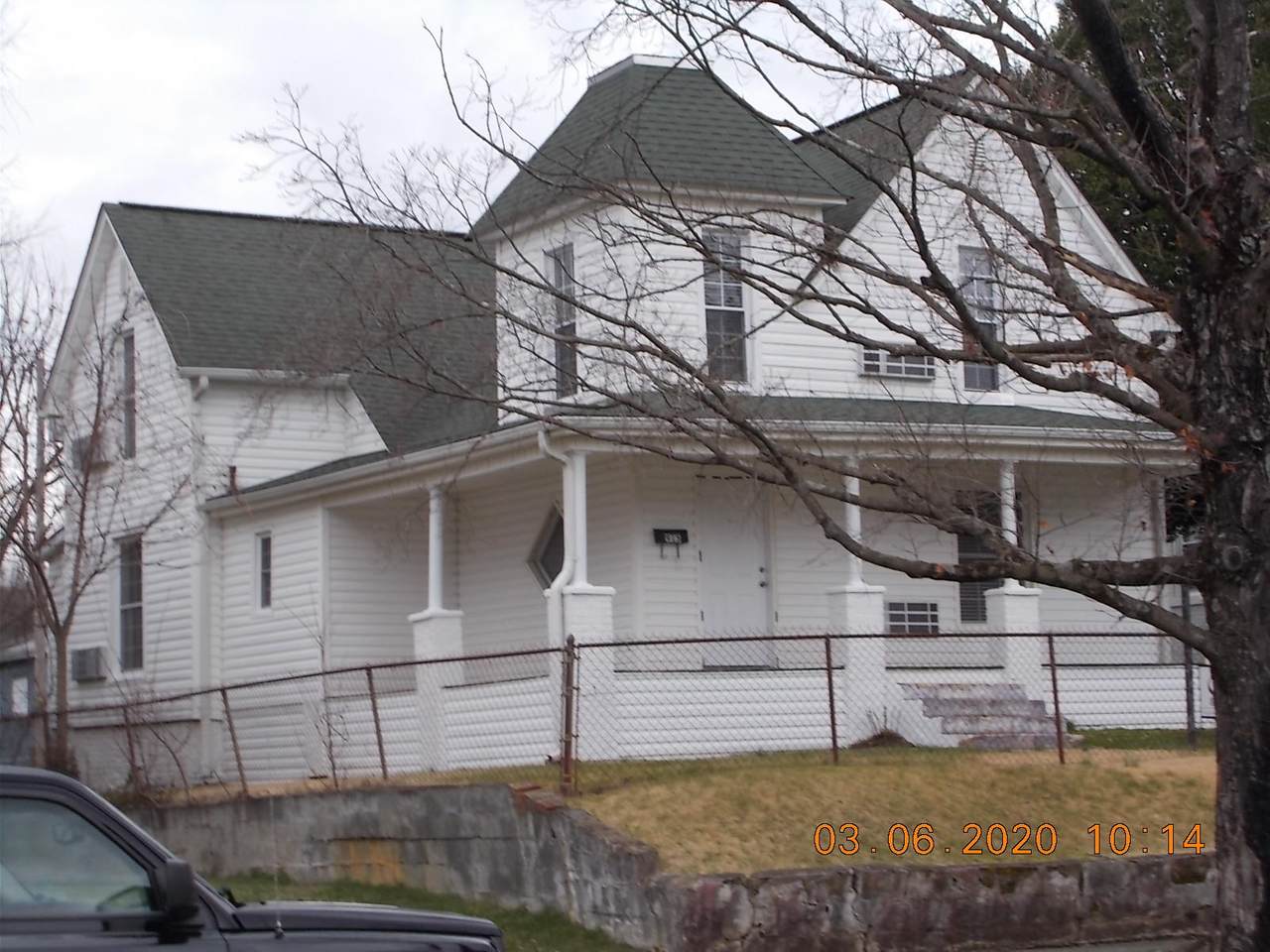 915 Watauga Avenue - Photo 1