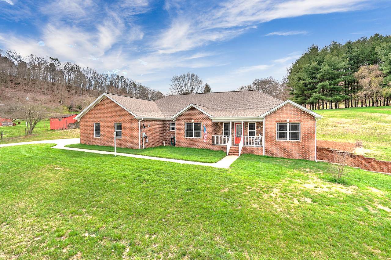422 Hurd Road - Photo 1