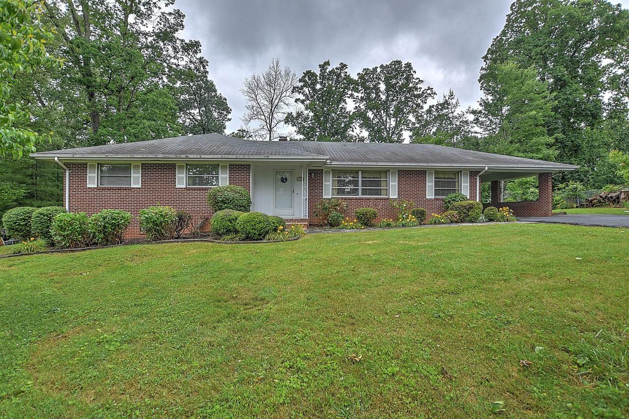 210 Doak Dr - Photo 1