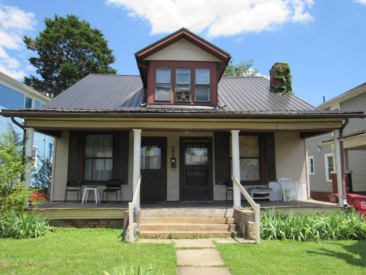 307 Watauga Avenue - Photo 1