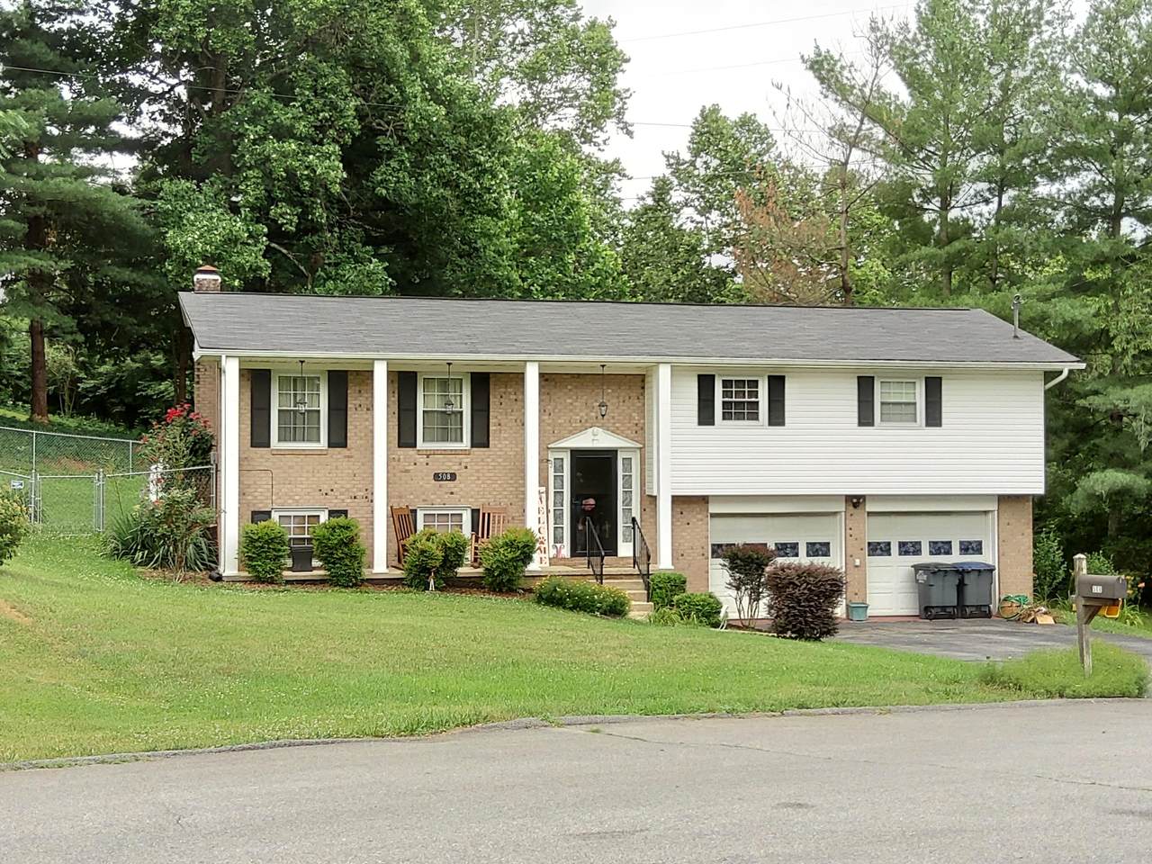 508 Adair Court - Photo 1